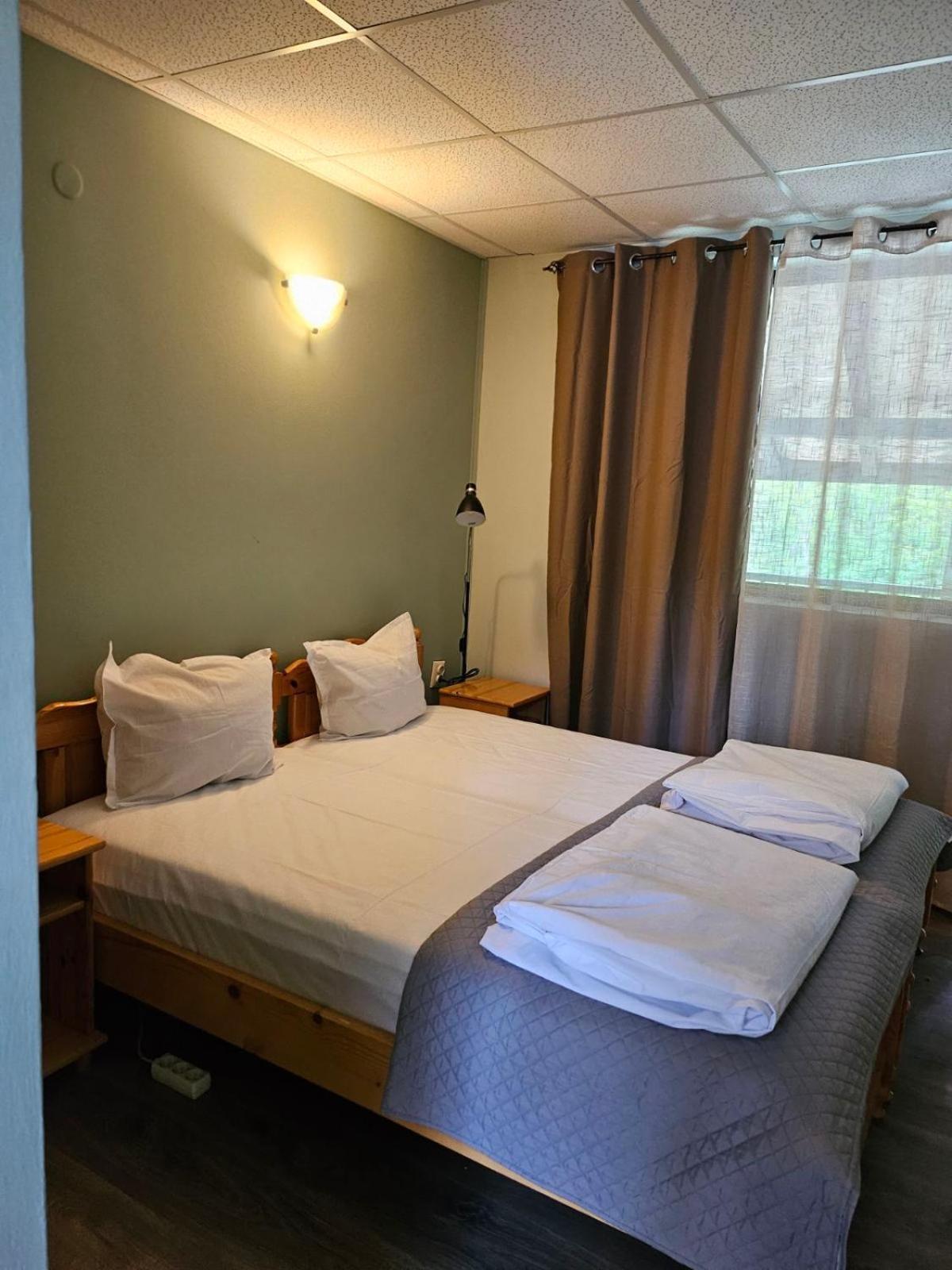 Orehite-Family Hotel ,Food & Pool Bozhichen Exteriér fotografie